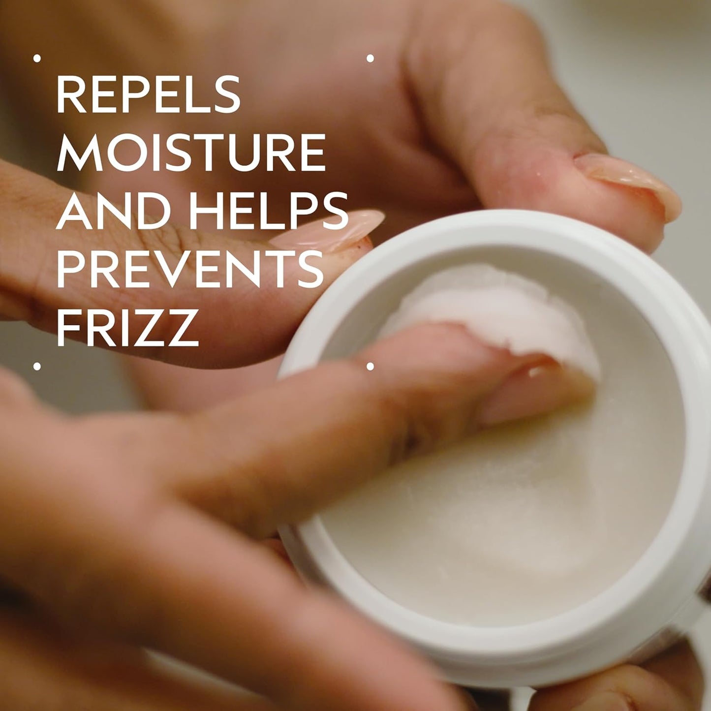 Aveda Brilliant Anti-Humectant Pomade